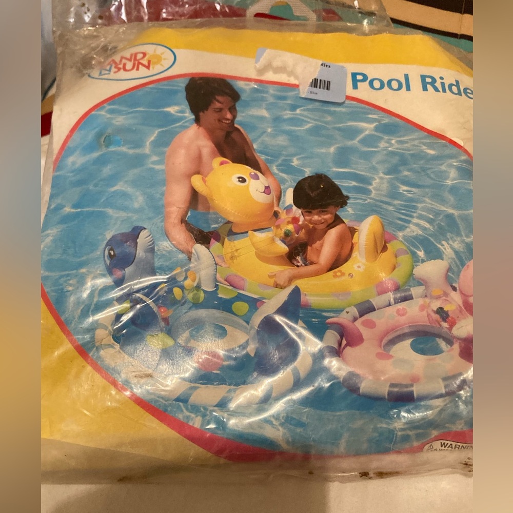 Sand N Sun pool rider